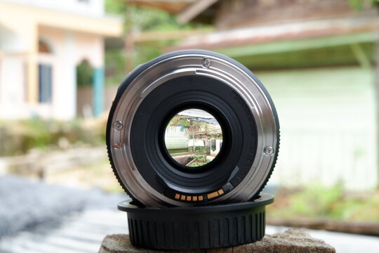 a lens for dslr camera