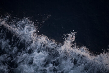 Fototapeta na wymiar The sea and the waves