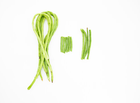 yardlong bean, yardlong bean slice isolated on background. Selective focus