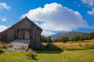 Obraz premium Old barn in Bindal community,Northern Norway,scandinavia,Europe