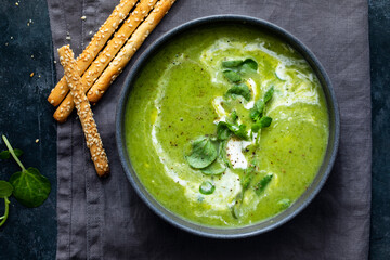 Green peas, watercress and leek soup