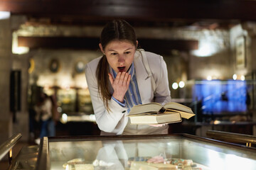 Woman Visitor Art Gallery Museum.