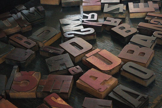 Wooden letterpress type