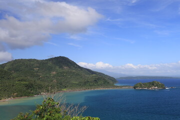 Patitinan - Sagñay, Mahalas Bucht am Pazifischen Ozean, Provinz Camarines Süd, Philippinen
