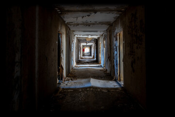 Angst - verlassen und alleine im Dunkeln. 