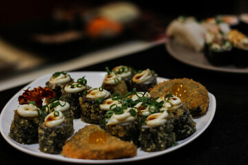 sushi e comidas asiáticas 