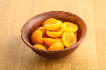 Canned apricot – sweet light dessert