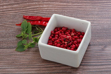 Red pepper seeds in the bowl