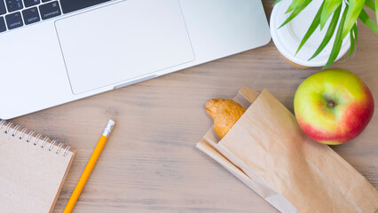 Snack or breakfast at work