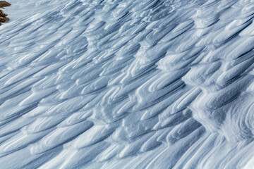 美ヶ原から雪原のシュカブラ