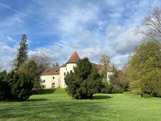 Fototapeta na wymiar Erdody castle in Jastrebarsko, Croatia