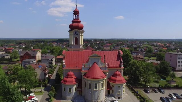 Kości&oacute;ł z drona