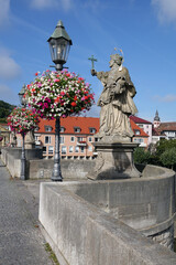 Fototapeta na wymiar Brückenheiliger in Würzburg