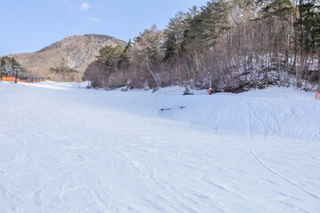 治部坂高原スキー場、春のゲレンデ