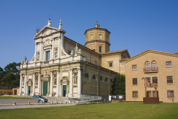 Fototapeta na wymiar Basilica of Santa Maria in Porto and MAR - Ravenna Art Museum in Ravenna