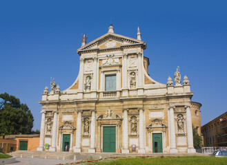 Fototapeta na wymiar Basilica of Santa Maria in Ravenna 