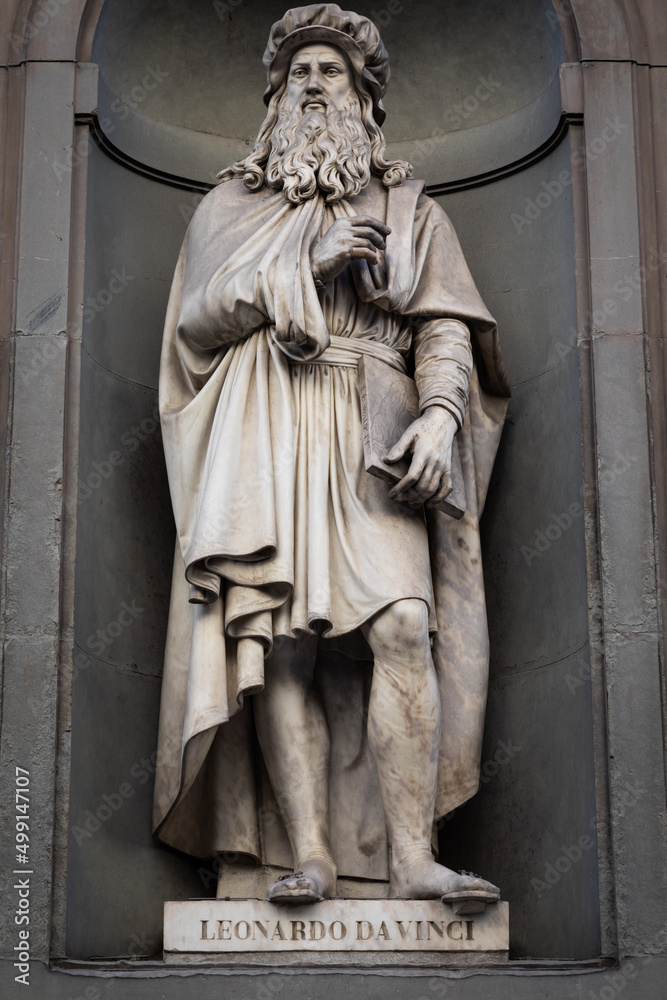 Wall mural Leonardo da Vinci - Statue of the genius, located in front of Uffizi Gallery in Florence, Italy, in public area