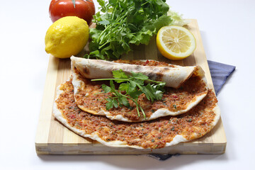 Turkish pizza made with minced meat.Also known as Lahmacun.