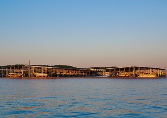 Obraz premium Sunrise on a boat dock