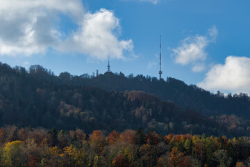 Obraz premium TV Tower on Uetliberg with fall foliage in Zurich, Switzerland