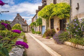 Fototapeta na wymiar View of a street of the beautiful village of Montvalent in the Lot / France