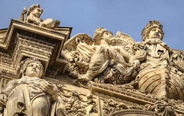 Louvre architecture