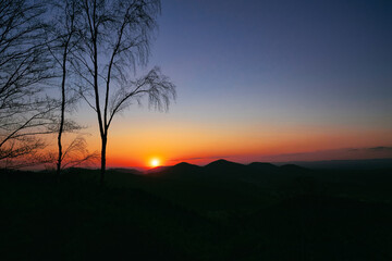 Naklejka premium sunset in the mountains