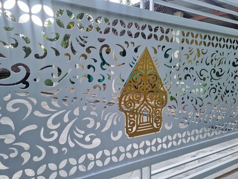 iron fence building with cnc cutting model with puppet motif. unique iron gate design in a house