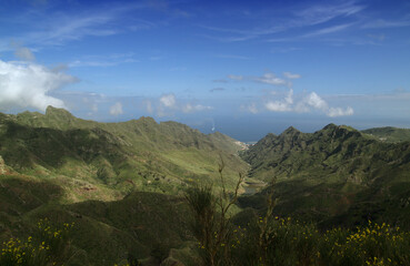 Fototapeta premium Tenerife, landscape of the north east part of the island from around Mirador De Jardina viewpoint 