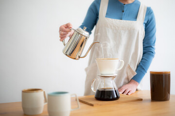コーヒーを淹れる