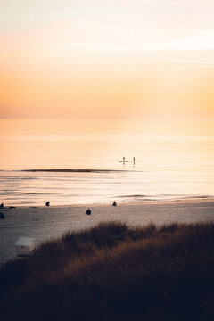 Meer
Nordsee
Sonnenuntergang
Stand-up-Paddler
SUP
Standup-Paddling
Stand-up Paddling
Stehpaddeln