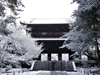 京都　雪の南禅寺