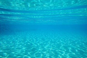 Underwater world © rufar
