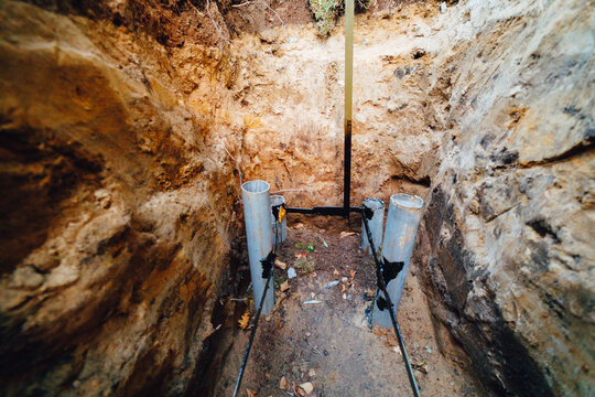 house electricity grounding instalaltion, underground metal framework part