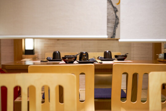 Dining environment and seating in a Japanese restaurant