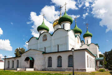 Fototapeta na wymiar View of the Spaso-Preobrazhensky cathedral of the Spaso-Evfimiev monastery. Suzdal, Vladimir region, Golden Ring, Russia