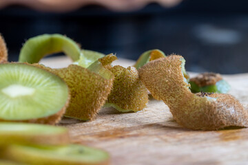 kiwi fruit washed and cut into pieces