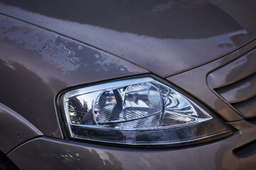 Faro de coche antiguo