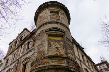 Pałac Sławików ruiny 3