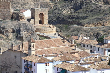 Obraz premium survol de la ville d'Antequera en Andalousie et de son château, province de Malaga