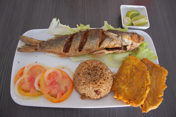 Menú con pescado