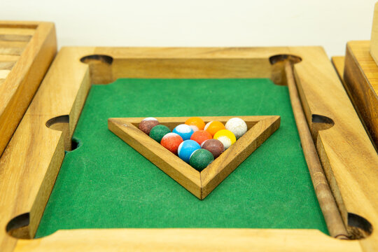 Wooden snooker pool toy