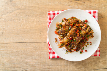 Stir-fried Mantis Shrimp or Crayfish with Chilli and Salt.