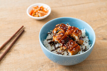 eel rice bowl or unagi rice bowl