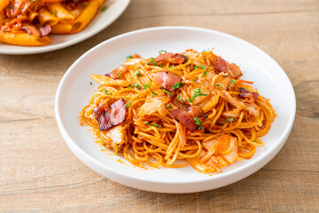 stir-fried spaghetti with kimchi and bacon
