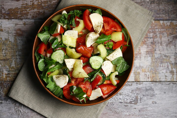 Salad with vegetables and mozzarella.