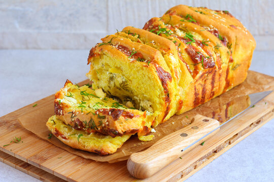 Pull apart bread