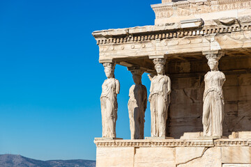 Obraz premium Caryatides, Erechtheion temple Acropolis in Athens, Greece