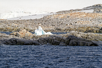 Cruising in Antarctica - Fairytale landscape