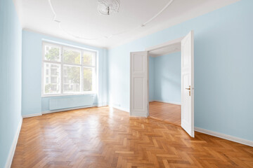 old building apartment room - empty flat in Stuckaltbau
